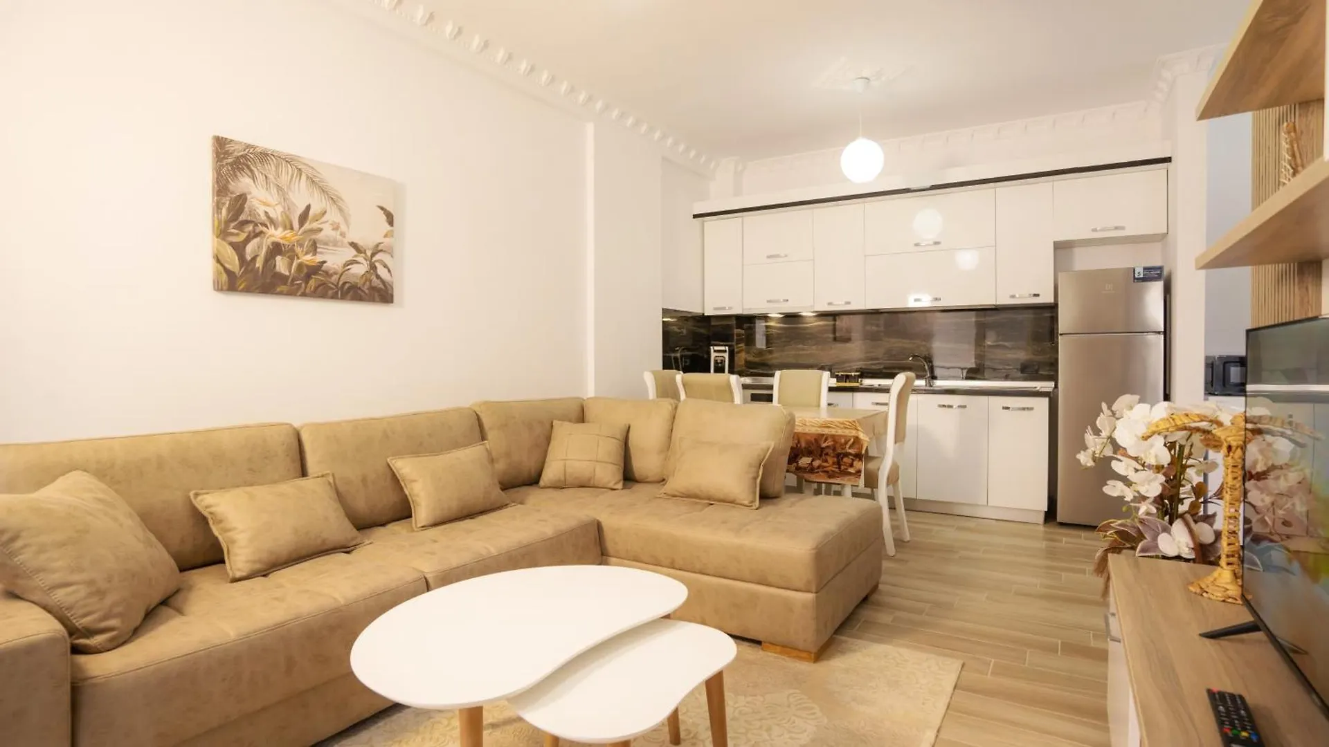 Ami Apartment 格勒姆